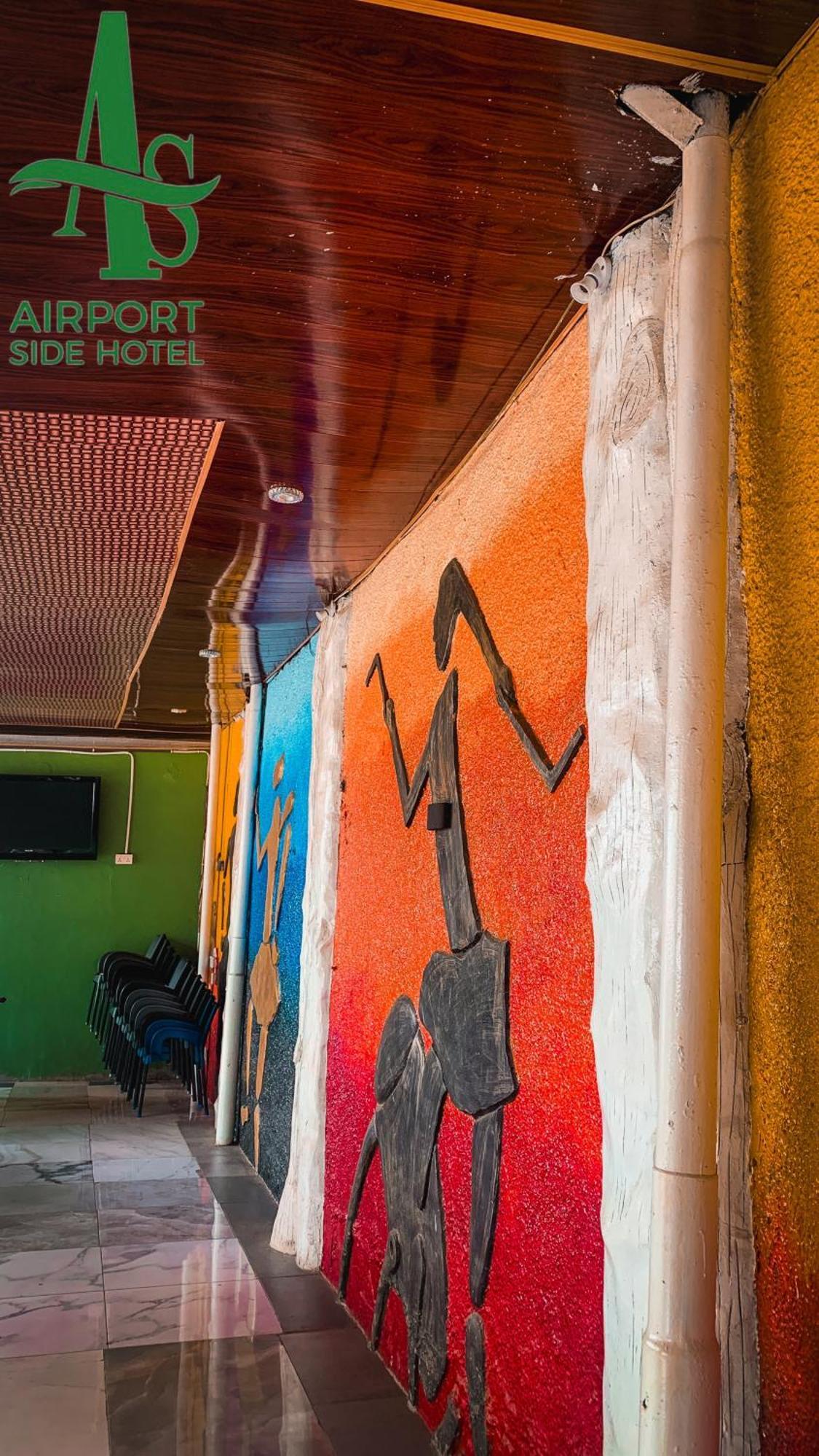 Airport Side Hotel Accra Bagian luar foto