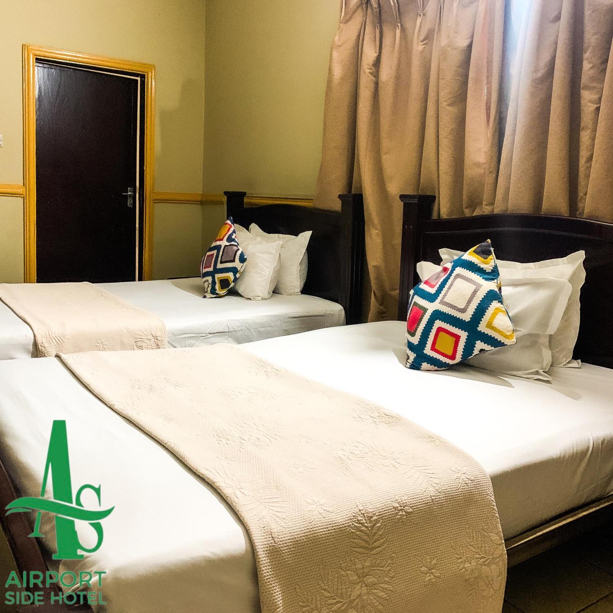 Airport Side Hotel Accra Bagian luar foto